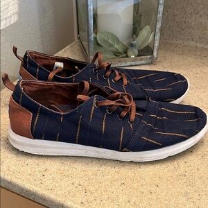 Blue and Brown Casual Sneakers with Nautical Style